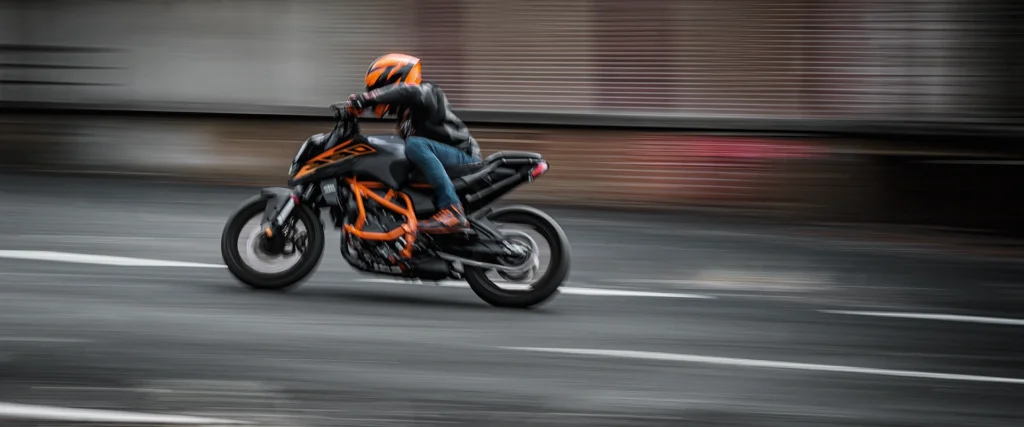KTM 390 Duke Launched at ₹2.77 Lakh – New Features & Specs Revealed